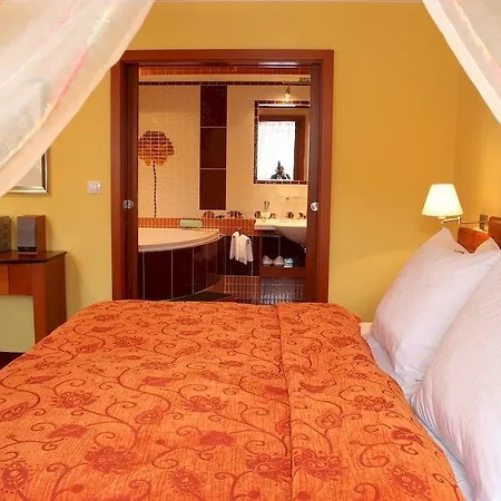 Ceska Koruna Hotel