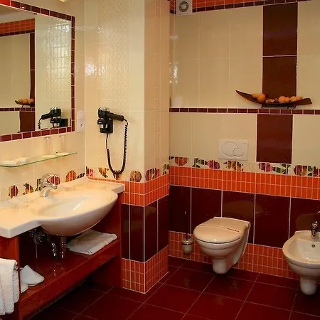 Ceska Koruna 3*