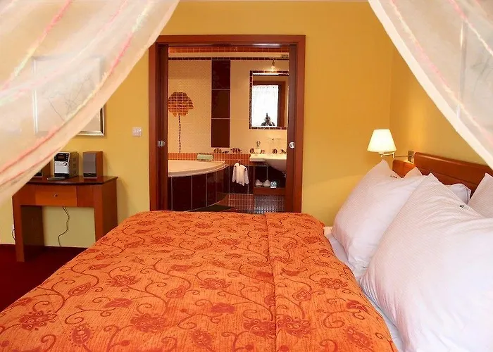 Ceska Koruna Hotel
