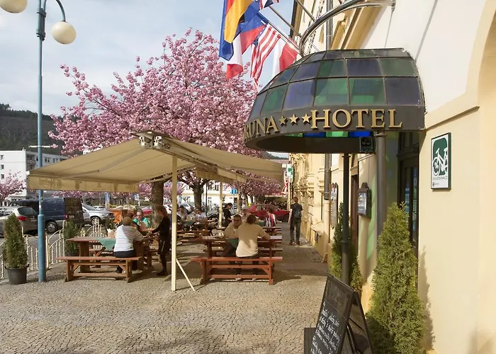 Ceska Koruna Hotel