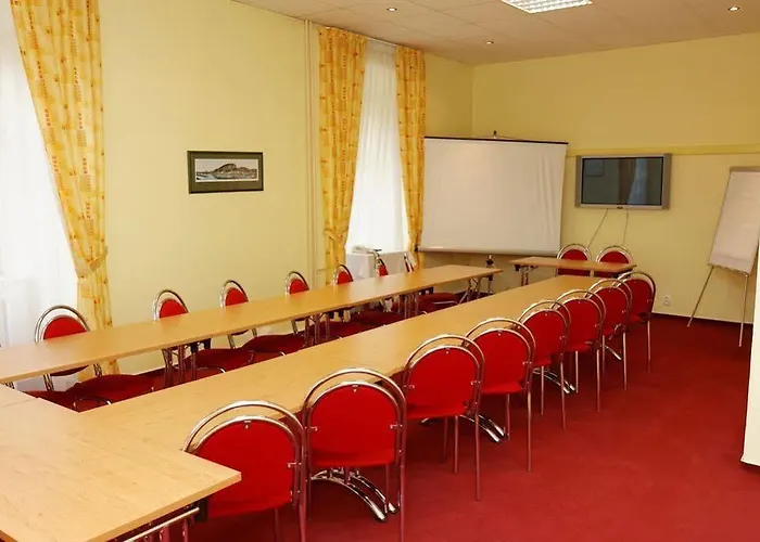 Ceska Koruna Hotel