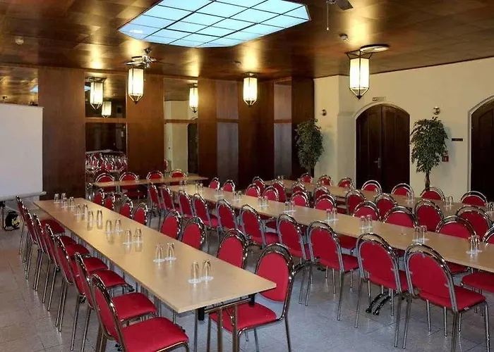 Hotel Ceska Koruna 3*